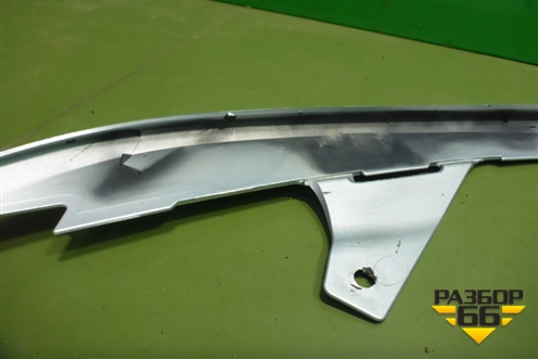 Накладка переднего бампера (после 2019г) (5241148060) для Lexus RX 350 c 2015г (РХ)