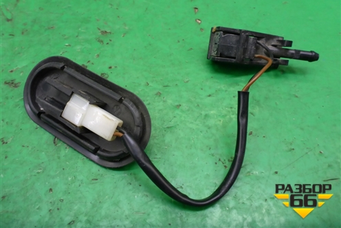 Форсунка омывателя лобового стекла (5E0955986) для Skoda Superb с 2001-2008г (Суперб)