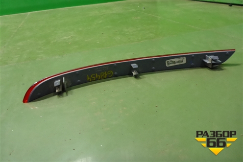 Отражатель в задний бампер левый (A1668200074) для Mercedes Benz ML-Klass W166 c 2011г (МЛ)