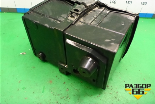 Ящик под аккумулятор (4M5110723BC) для Ford Focus 2 с 2008-2011г (Фокус)