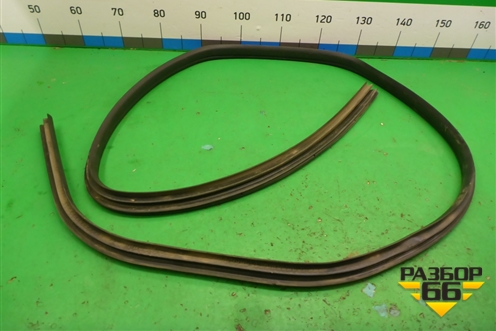 Уплотнитель двери задней правой (хетчбэк) для Ford Focus 2 с 2008-2011г (Фокус)