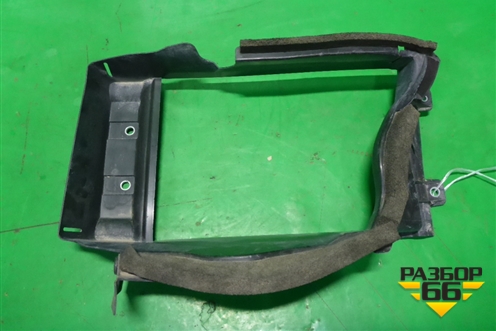 Воздухозаборник интеркулера левый (165D170010) для Toyota Land Cruiser (300) с 2021г (Ленд Крузер)