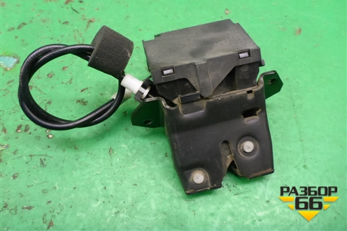 Замок багажника (A1717500085) для Mercedes Benz CLS C219 с 2004-2010г (ЦЛС)