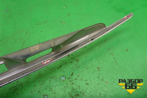 Накладка крышки багажника (A2197580002) для Mercedes Benz CLS C219 с 2004-2010г (ЦЛС)