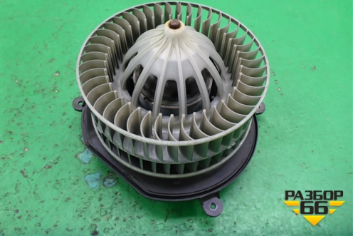 Моторчик отопителя (8EW009159601) для Mercedes Benz CLS C219 с 2004-2010г (ЦЛС)