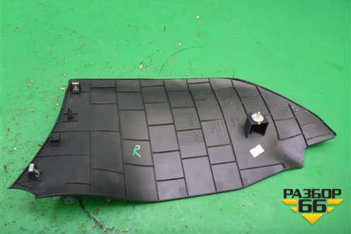 Накладка внутренняя (на консоль правая) (689312630R) для Renault Fluence с 2009-2017г (Флюенс)