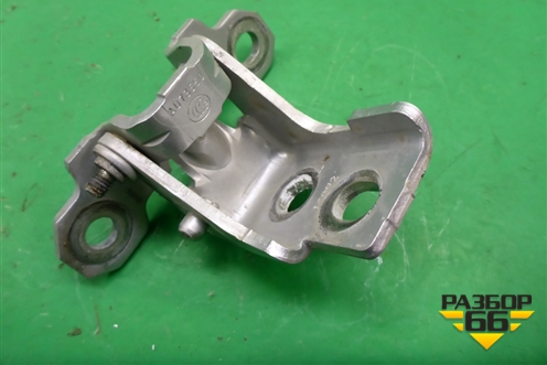 Петля двери задней правой верхняя для Renault Fluence с 2009-2017г (Флюенс)