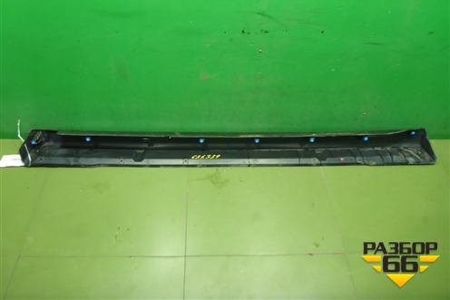 Накладка на порог наружная правая (6512A422) для Mitsubishi Outlander с 2012-2024г (Аутлендер)