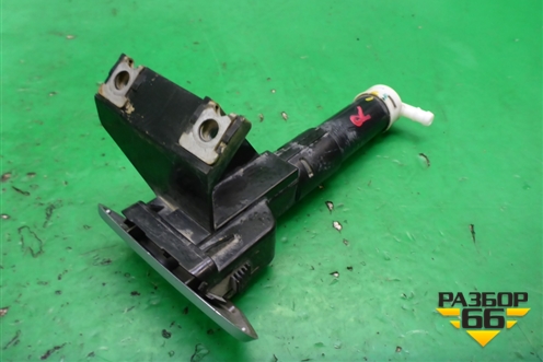 Форсунка омывателя фары правая (8264A194) для Mitsubishi Outlander с 2012-2024г (Аутлендер)