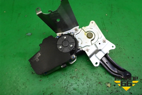 Механизм подъёма двери багажника (5813A097) для Mitsubishi Outlander с 2012-2024г (Аутлендер)