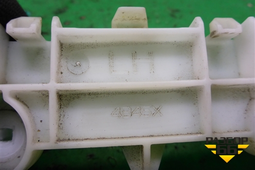 Кронштейн заднего бампера левый (6410C153) для Mitsubishi Outlander с 2012-2024г (Аутлендер)