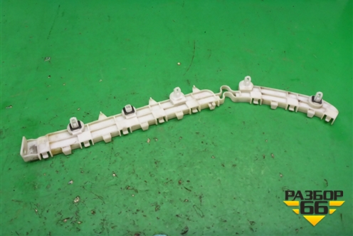 Кронштейн заднего бампера левый (6410C153) для Mitsubishi Outlander с 2012-2024г (Аутлендер)