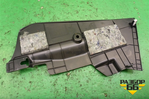 Накладка внутренняя (на консоль левая) (8011A979) для Mitsubishi Outlander с 2012-2024г (Аутлендер)