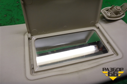 Козырёк солнцезащитный правый для Citroen C4 с 2005-2011г (С4)