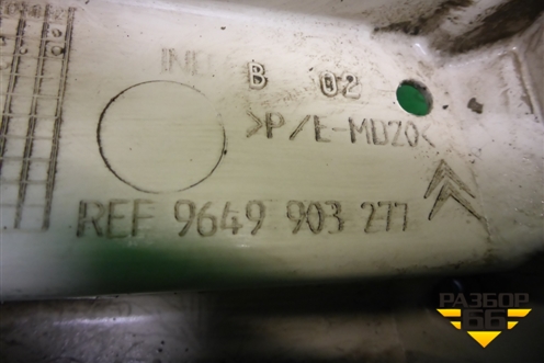 Обшивка багажника левая (верхняя 5-ти дверный кузов) (9649903277) для Citroen C4 с 2005-2011г (С4)