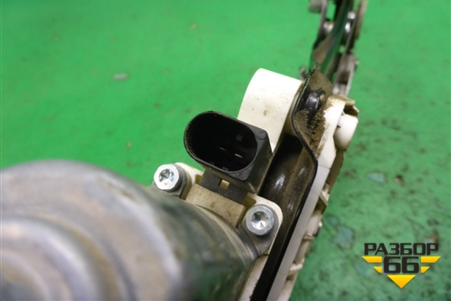 Стеклоподъёмник электрический задний левый (A1726700103) для Mercedes Benz SLK R172 с 2010-2016г (СЛК)