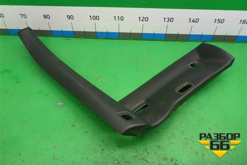 Обшивка стойки лобового стекла правая (A1726901425) для Mercedes Benz SLK R172 с 2010-2016г (СЛК)