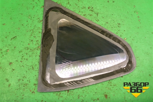 Стекло глухое правое (83312JD00A) для Nissan Qashqai (J10E) с 2006-2013г (Кашкай)