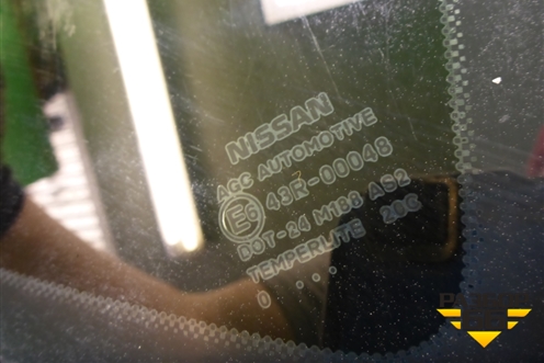 Стекло глухое правое (83312JD00A) для Nissan Qashqai (J10E) с 2006-2013г (Кашкай)