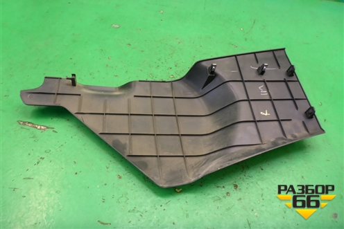 Накладка внутренняя (на консоль правая) (68920JD900) для Nissan Qashqai (J10E) с 2006-2013г (Кашкай)