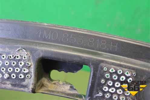 Накладка заднего крыла правого (4M0853818H) для Audi Q7 c 2015г (Ку 7)