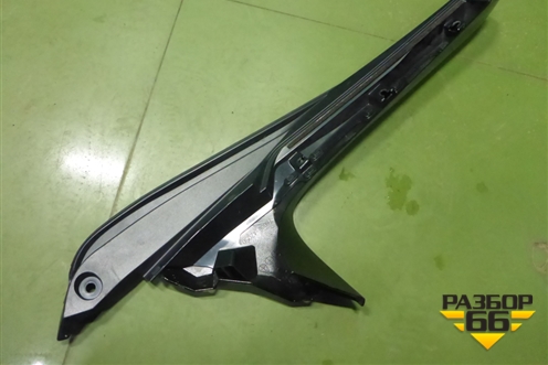 Накладка двери багажника верхняя левая (7608842050) для Toyota Rav-4 с 2018г (Рав 4)