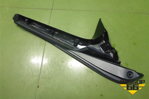 Накладка двери багажника верхняя левая (7608842050) для Toyota Rav-4 с 2018г (Рав 4)