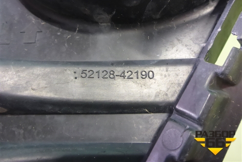 Накладка ПТФ левая (5212842190) для Toyota Rav-4 с 2018г (Рав 4)