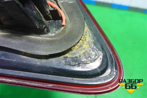 Фонарь задний внутренний правый (Led) (A1669068501) для Mercedes Benz ML-Klass W166 c 2011г (МЛ)