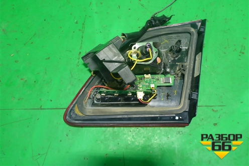 Фонарь задний внутренний левый (Led) (A1669068701) для Mercedes Benz ML-Klass W166 c 2011г (МЛ)