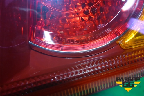 Фонарь задний наружный правый (до 2012г седан) (8330A110) для Mitsubishi Lancer-X с 2007г (Лансер)