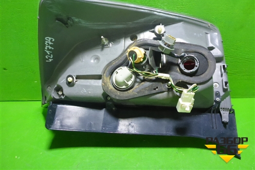 Фонарь задний левый (до 2012г) (8156047120) для Toyota Prius с 2009-2015г (Приус)