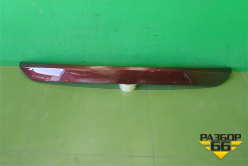 Накладка двери багажника (после 2015г) (7681242090) для Toyota Rav-4 с 2012-2019г (Рав 4)