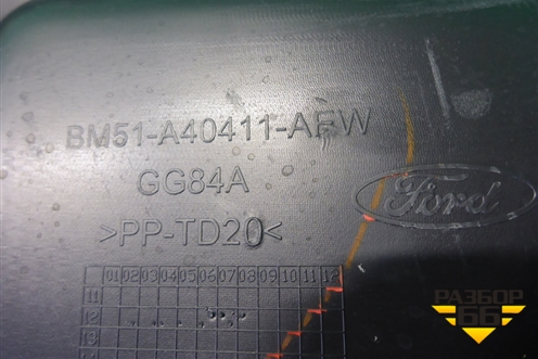 Обшивка двери багажника (хэтчбек) (BM51A40411AFW) для Ford Focus 3 с 2011г (Фокус)