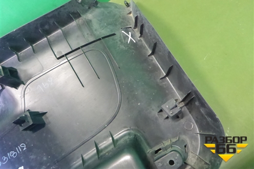 Обшивка двери багажника (хэтчбек) (BM51A40411AFW) для Ford Focus 3 с 2011г (Фокус)