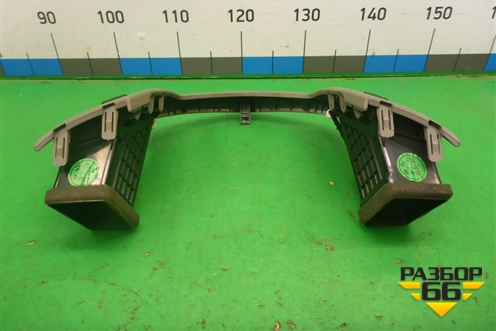 Дефлектор воздушный центральный (до 2012г) для Chevrolet Cruze c 2009-2015г (Круз)