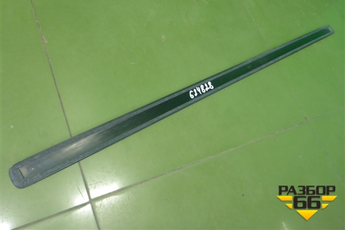 Молдинг крыши левый (7L6861561) для Volkswagen Touareg c 2002-2010г (Туарег)