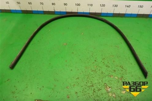 Уплотнитель на кузов правый для Chevrolet Cruze c 2009-2015г (Круз)