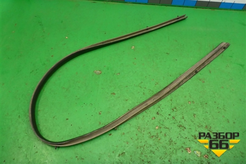 Уплотнитель на кузов левый для Chevrolet Cruze c 2009-2015г (Круз)