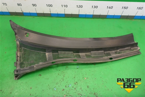 Решетка стеклоочистителей правая (BP4K507R1) для Mazda Mazda 3 (BK) с 2003-2009г 