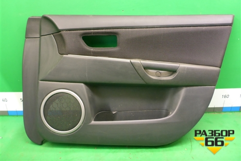 Обшивка двери передней правой под электрику (BP4K684C1) для Mazda Mazda 3 (BK) с 2003-2009г 