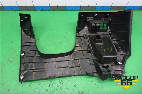 Накладка на торпедо (под рулём) (BR5S64281) для Mazda Mazda 3 (BK) с 2003-2009г 