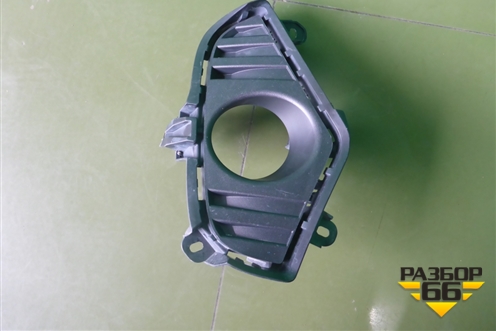 Накладка ПТФ левая (5212842190) для Toyota Rav-4 с 2018г (Рав 4)