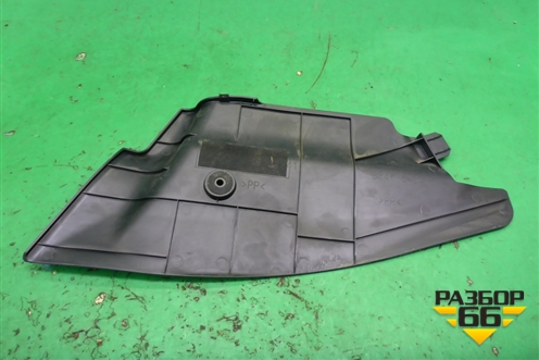 Накладка внутренняя (на консоль левая) (BP4K64241) для Mazda Mazda 3 (BK) с 2003-2009г 