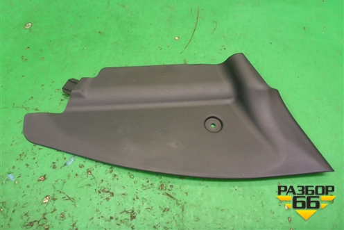 Накладка внутренняя (на консоль левая) (BP4K64241) для Mazda Mazda 3 (BK) с 2003-2009г 