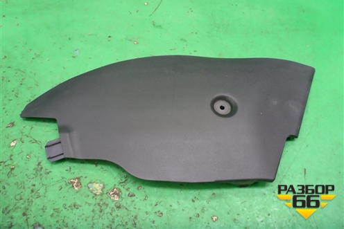 Накладка внутренняя (на консоль правая) (BP4K64231) для Mazda Mazda 3 (BK) с 2003-2009г 