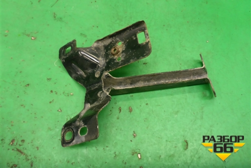 Кронштейн передней панели центральный для Mazda Mazda 3 (BK) с 2003-2009г 