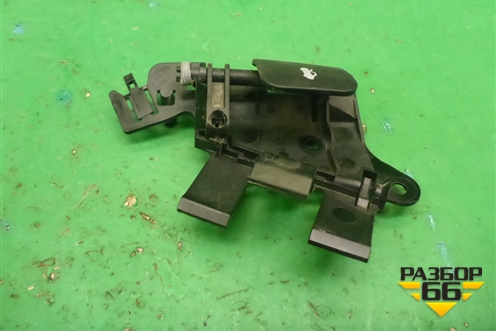 Ручка открывания капота (2S6H16C657AE) для Ford Fiesta с 2001-2008г (Фиеста 5)