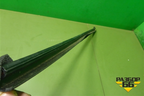 Уплотнитель стекла двери передней левой (внутренний) для Changan UNI-K с 2020г (Юни К)
