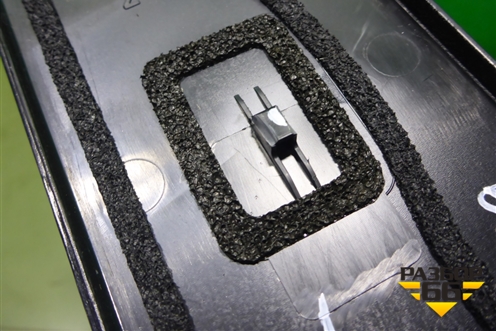 Накладка двери задней левой (на рамку) (5530130CR01) для Changan UNI-K с 2020г (Юни К)